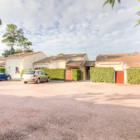 Holiday home Holiday Home Jardins De L'Ocean-3 By Interhome Saint-Georges-de-Didonne